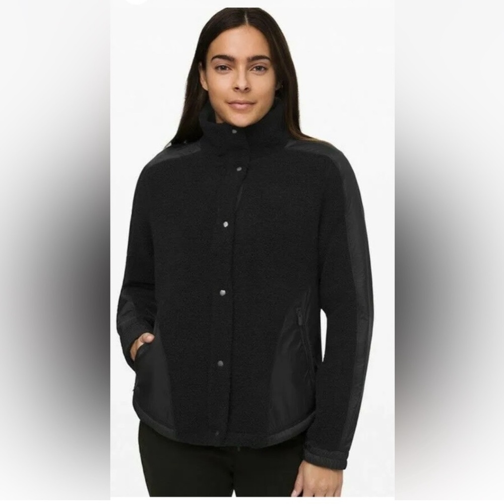 lululemon athletica Black Teddy Jacket Sherpa Fleece 6